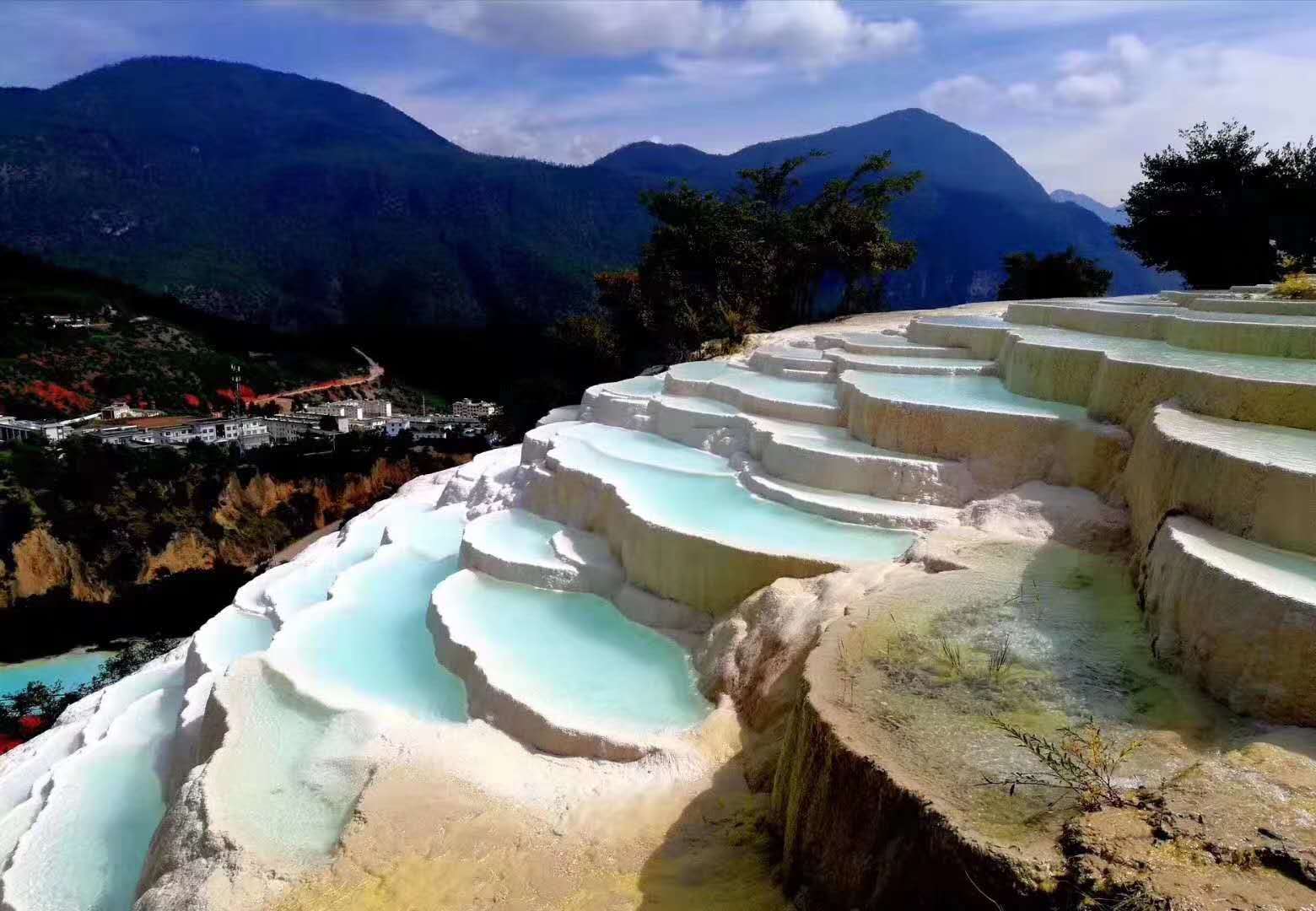 香格里拉白水臺(tái)
