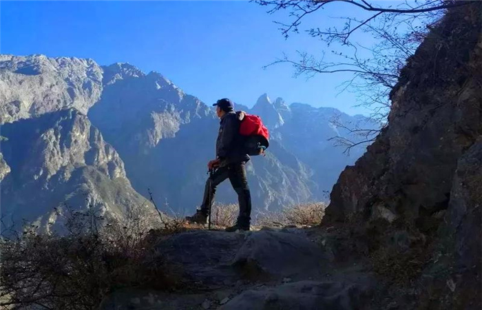 世界級經(jīng)典徒步線路之一——虎跳峽高路徒步
