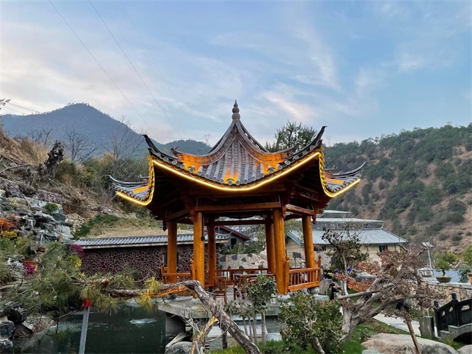 香格里拉市虎跳峽鎮(zhèn)橋緣農(nóng)莊餐廳