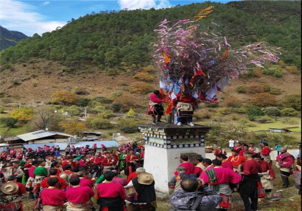 尼汝祭山跑馬節(jié)，你不知道的香格里拉民俗文化