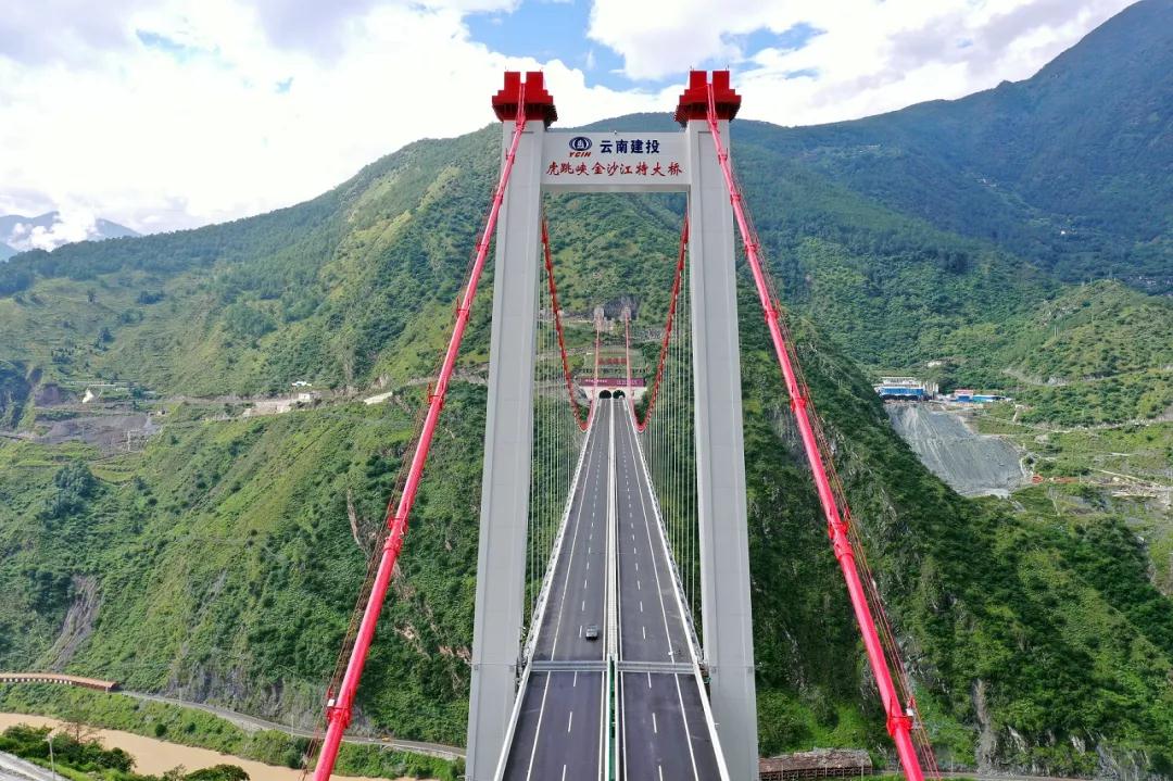 麗江到香格里拉將實(shí)現(xiàn)全線高速 麗江到香格里拉將實(shí)現(xiàn)全線高速