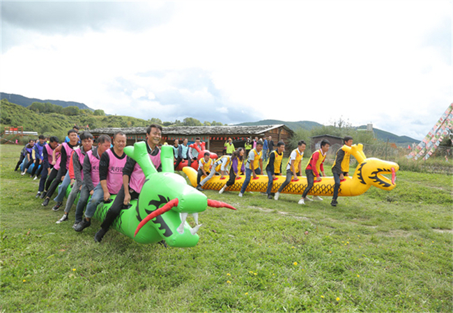 香格里拉企業運動會活動策劃：云南淏豐農業2021主題企業運動會拓展活動之趣味運動會