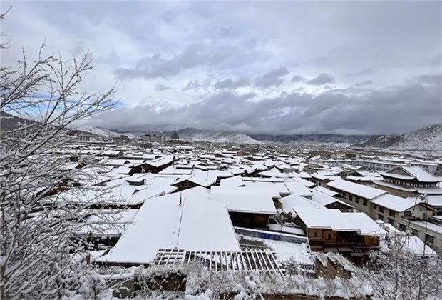 香格里拉旅游景點：喜迎冬奧 世界的香格里拉可是你玩轉冬雪的理想凈地？
